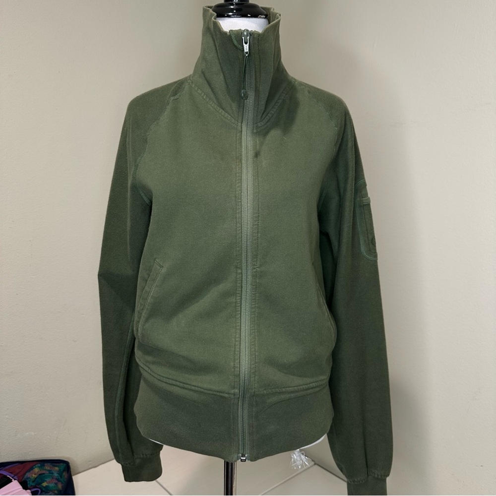 Women's Green zip up lululemon jacket